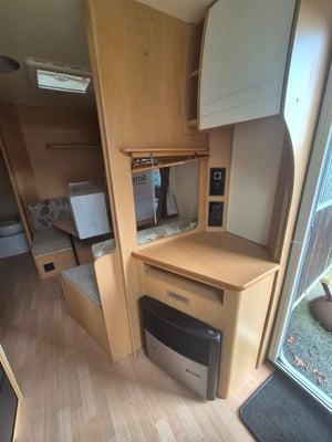 2011 Bailey Olympus 504 — photo 8 of 12