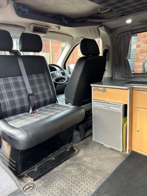 2004 Volkswagen T32 — photo 11 of 17