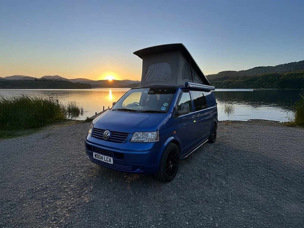2004 Volkswagen T32 - Image 1