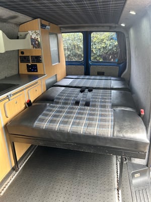 2004 Volkswagen T5 Campervan — photo 18 of 38