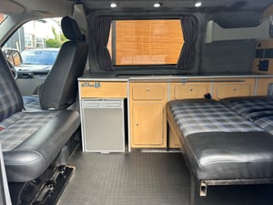 2004 Volkswagen T5 Campervan — photo 21 of 38