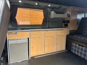 2004 Volkswagen T5 Campervan — photo 26 of 38