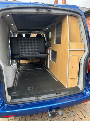 2004 Volkswagen T5 Campervan — photo 27 of 38