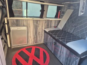 2010 VW Transporter T26 84TDI — photo 9 of 10