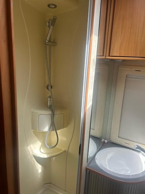 2007 Adria Coral 660SL — photo 24 of 26