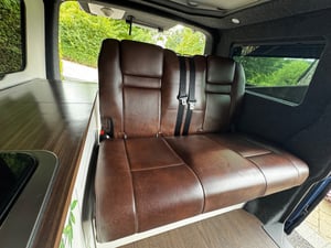 2015 Volkswagen Transporter — photo 8 of 37