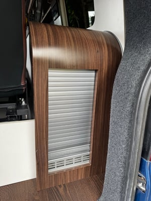 2015 Volkswagen Transporter — photo 17 of 37