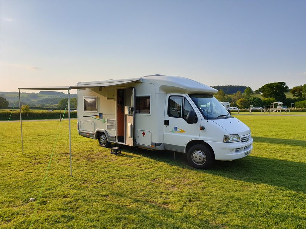 2004 Chausson Allegro 67 - Image 1