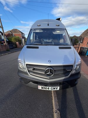 2014 Mercedes-Benz Sprinter — photo 17 of 20