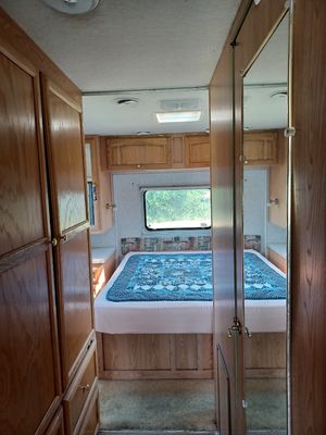 2000 Georgie Boy Pursuit Cruisemaster GL — photo 7 of 25
