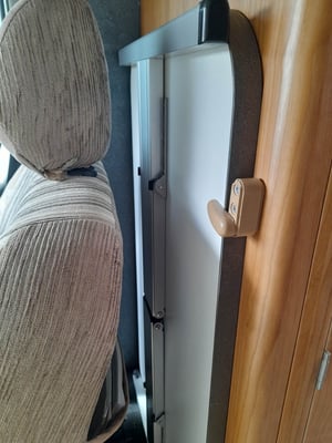 2012 Bentley Ochre — photo 27 of 30