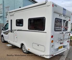 2012 Bentley Ochre — photo 5 of 35