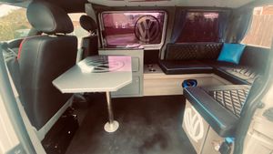 2005 Volkswagen Transporter T5 — photo 13 of 17