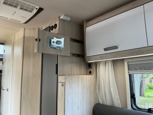 2022 Auto-Trail F-Line F68 — photo 7 of 38