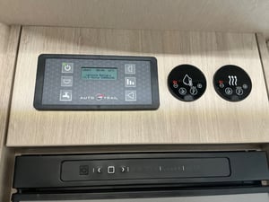 2022 Auto-Trail F-Line F68 — photo 13 of 38