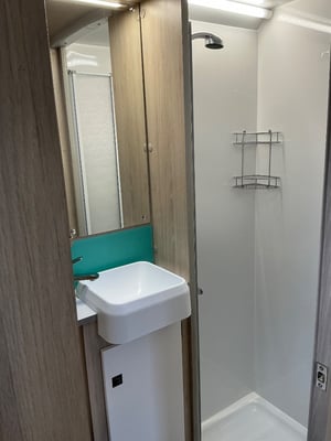 2022 Auto-Trail F-Line F68 — photo 15 of 38