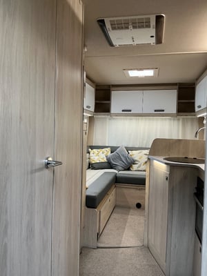 2022 Auto-Trail F-Line F68 — photo 20 of 38