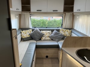 2022 Auto-Trail F-Line F68 — photo 32 of 38