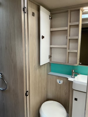 2022 Auto-Trail F-Line F68 — photo 51 of 57