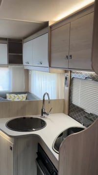2022 Auto-Trail F-Line F68 - Video