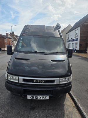 2001 Iveco Daily XLWB — photo 2 of 17
