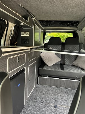 2014 Volkswagen Caddy Maxi — photo 6 of 11