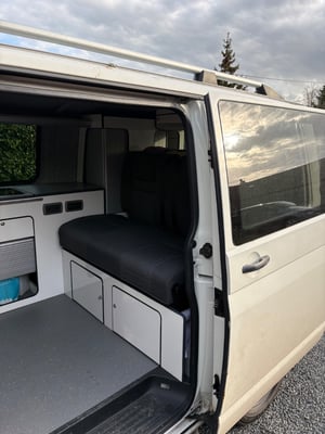2022 Volkswagen Transporter T5 Conversion — photo 17 of 24