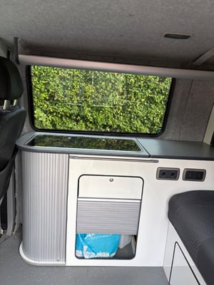 2022 Volkswagen Transporter T5 Conversion — photo 14 of 24
