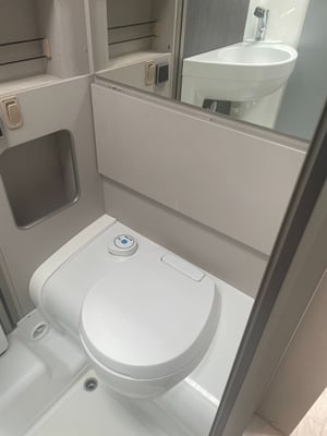2021 Hymer Exsis-T 474 — photo 11 of 12