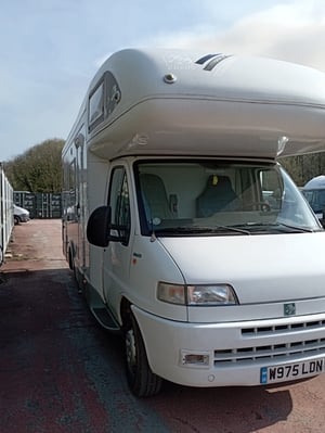 2000 Knaus Traveller — photo 7 of 7