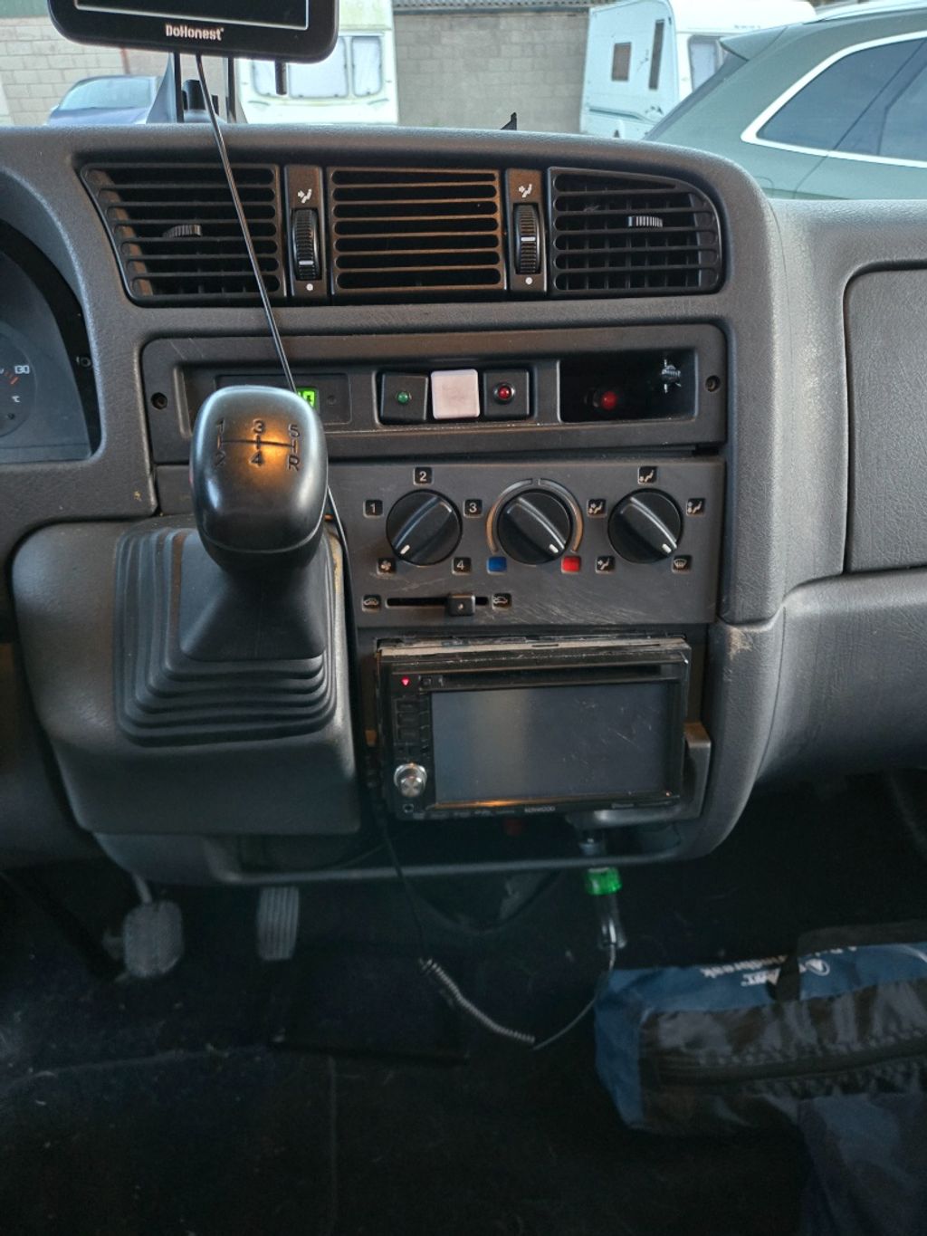 2002 knaus traveller - Image 24