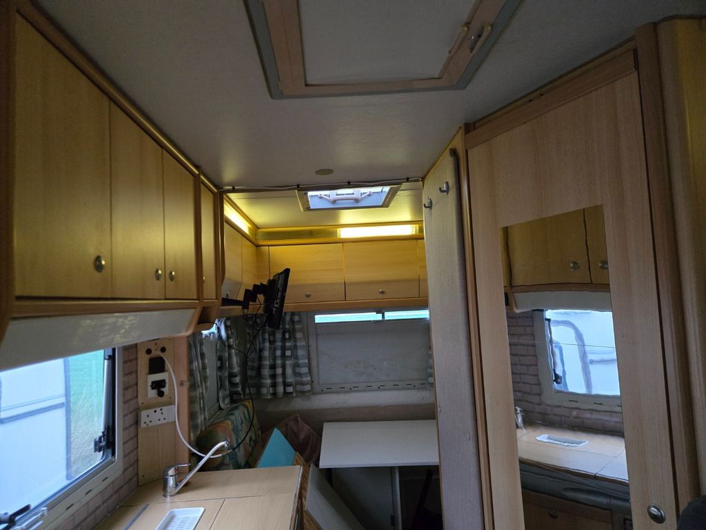 2002 knaus traveller - Image 37