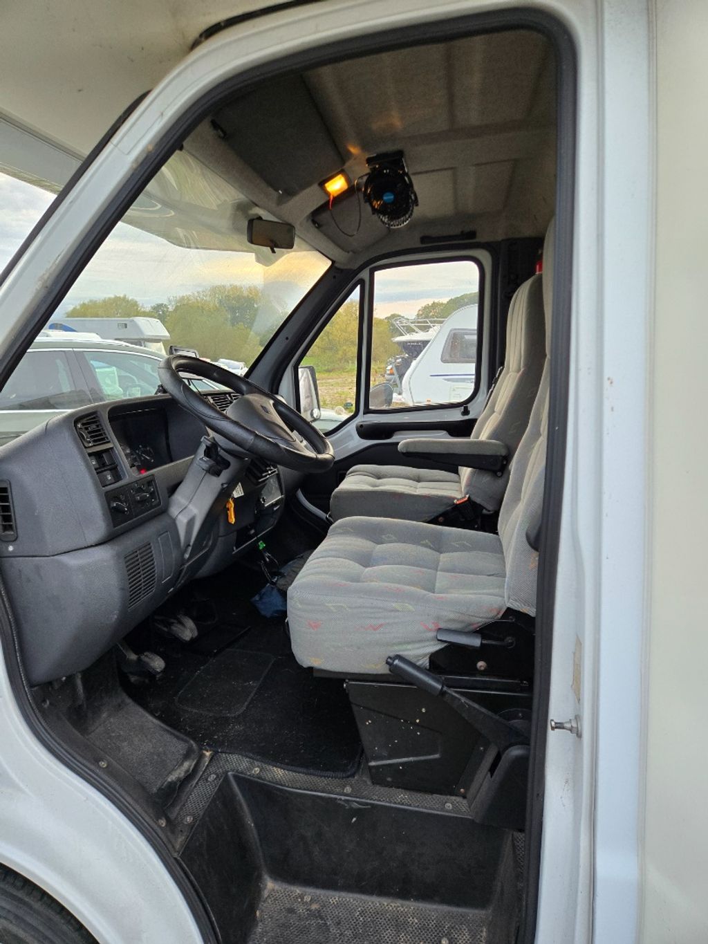 2002 knaus traveller - Image 53