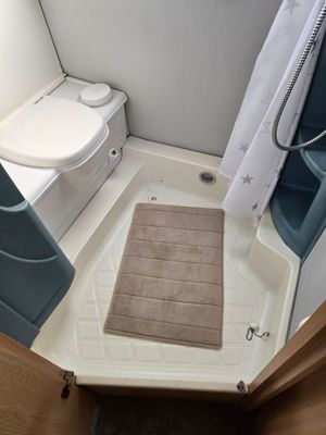 2002 Knaus Traveller 845 — photo 10 of 18
