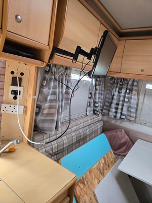 2002 Knaus Traveller 845 — photo 15 of 18