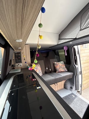 2017 Volkswagen Transporter — photo 7 of 22