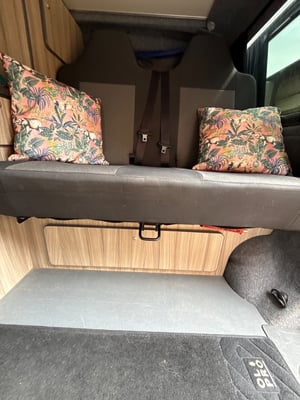 2017 Volkswagen Transporter — photo 15 of 22