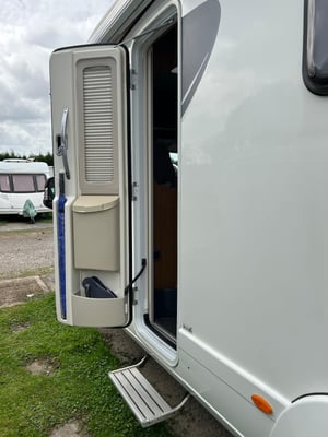 2018 Auto-Trail Imala 732 — photo 12 of 42