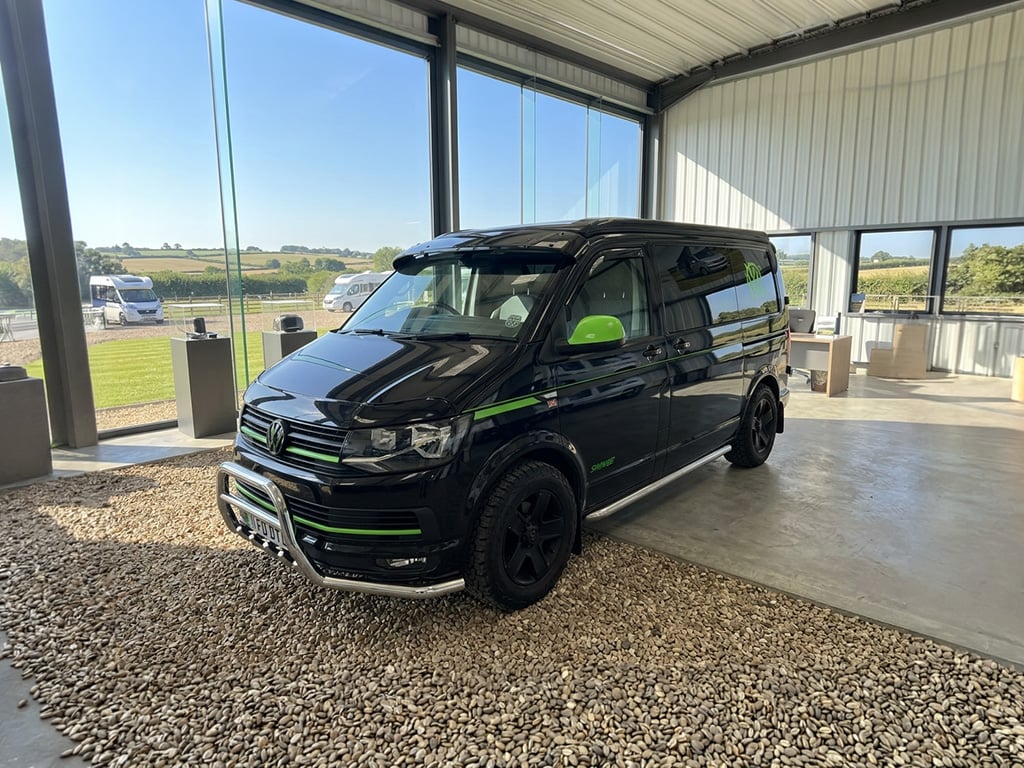 2017 Volkswagen Transporter T6 - Image 1