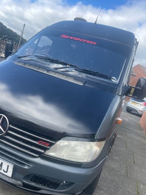 2002 Mercedes-Benz Sprinter — photo 15 of 25