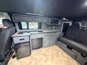 2017 Volkswagen T6 Campervan — photo 9 of 10
