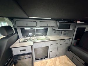 2017 Volkswagen T6 Campervan — photo 10 of 10