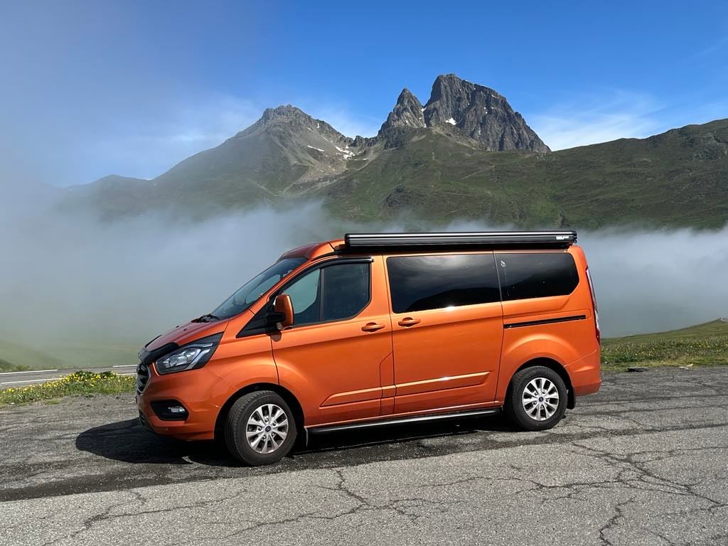 2023 Ford Transit Custom - Image 1