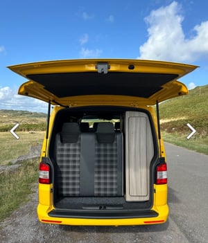 2015 Volkswagen Transporter T5 — photo 14 of 16