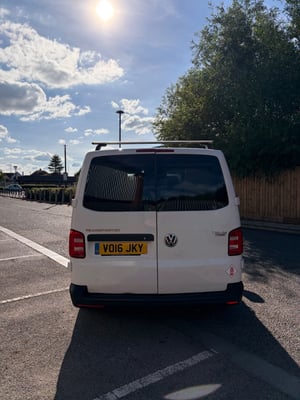 2016 Volkswagen Transporter T28 Startline TDI BlueMotion Technology — photo 4 of 13