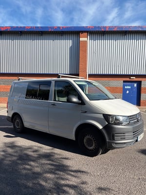2016 Volkswagen Transporter T28 Startline TDI BlueMotion Technology — photo 9 of 13