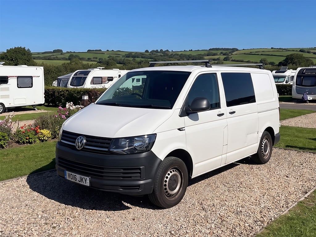 2016 Volkswagen Transporter T6 Startline TDI BlueMotion Technology - Image 1