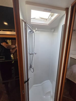 2019 Fleurette Discover 75LMF — photo 10 of 21