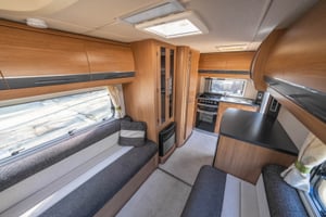 2012 Auto-Trail Tracker EKS — photo 14 of 54