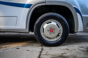 2012 Auto-Trail Tracker EKS — photo 17 of 54